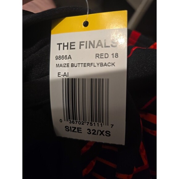 TYR The Finals Women MAIZE Swimsuit Butterfly Back Red 1 Piece- Size 32 New - Picture 3 of 3